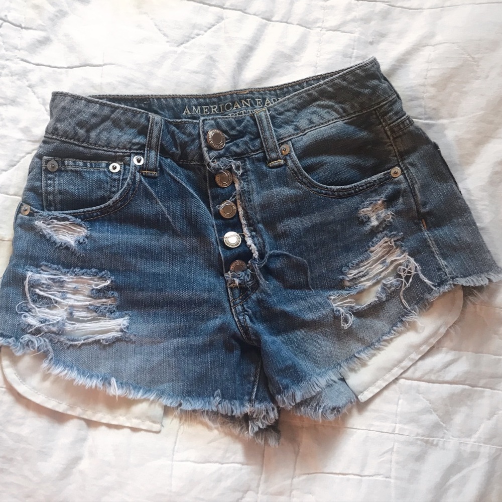 Distressed American Eagle shorts